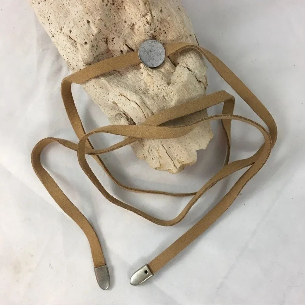 LeatherβWrapΒ brushedβsilverβdiskβLariatβchoker